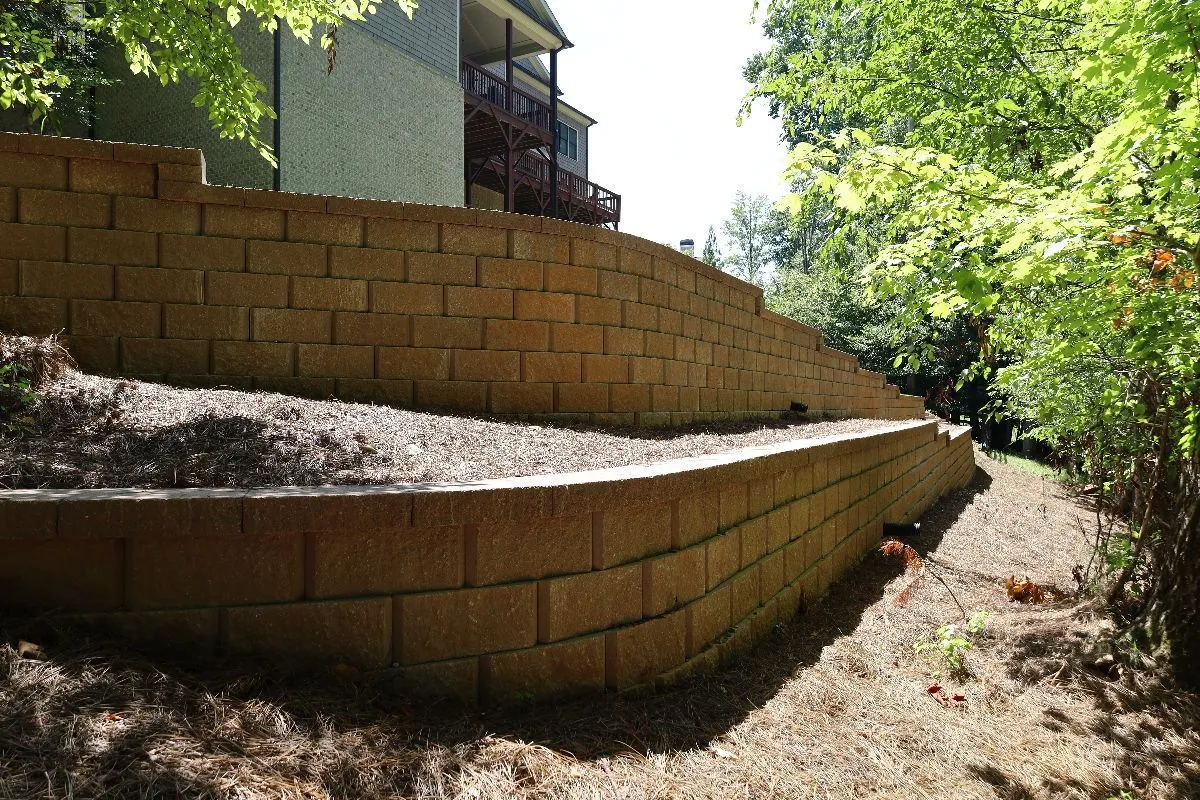 Segmental block retaining wall by 4 Seasons