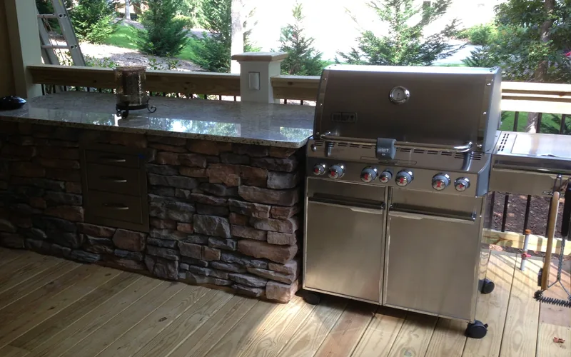 Outdoor Kitchens by 4 Seasons Landscaping