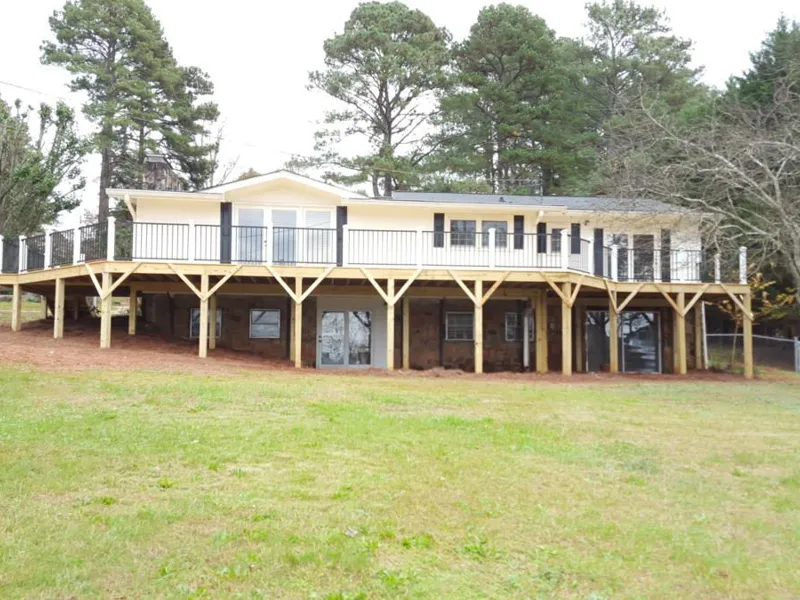 Elevated wood deck by 4 Seasons in the North Atlanta metro