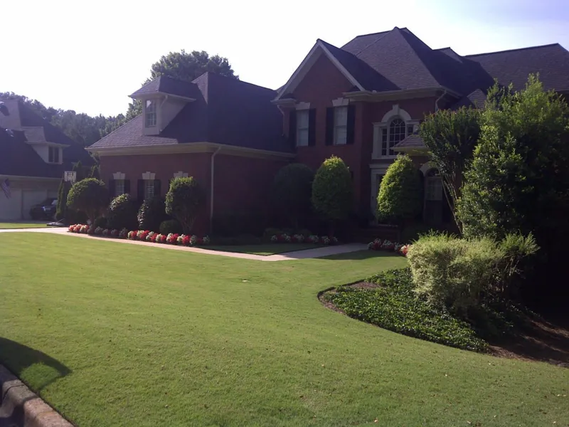 Shrub and planting beds by 4 Seasons in the North Atlanta metro